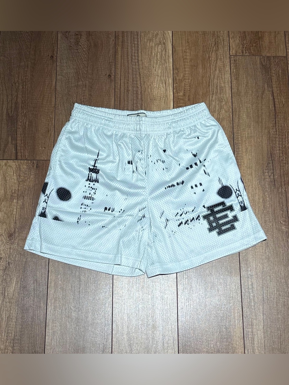 Eric Emanuel EE Mens White and Black Skyline Athletic Mesh Shorts Brand New